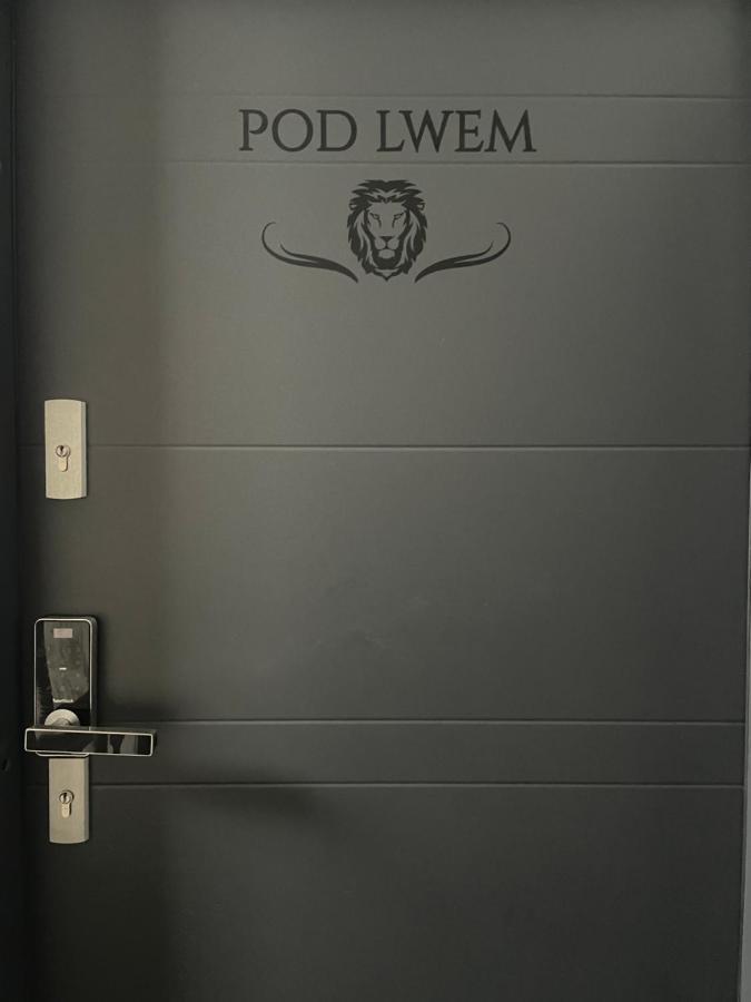 Pod Lwem Leilighet Kościerzyna Eksteriør bilde