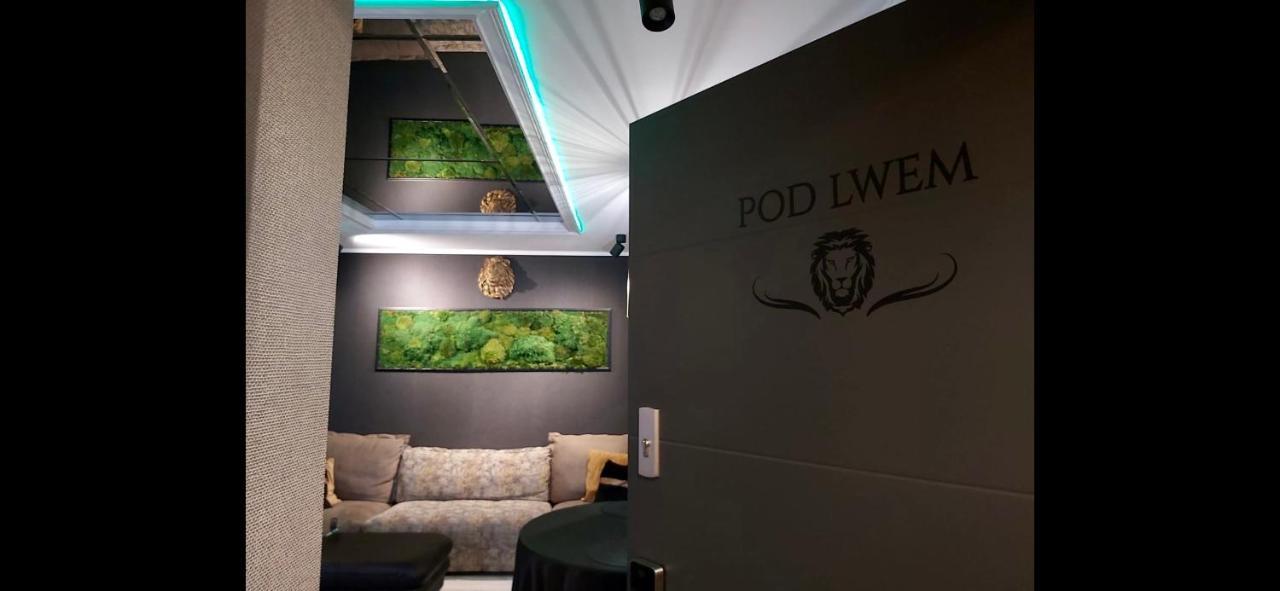 Pod Lwem Leilighet Kościerzyna Eksteriør bilde